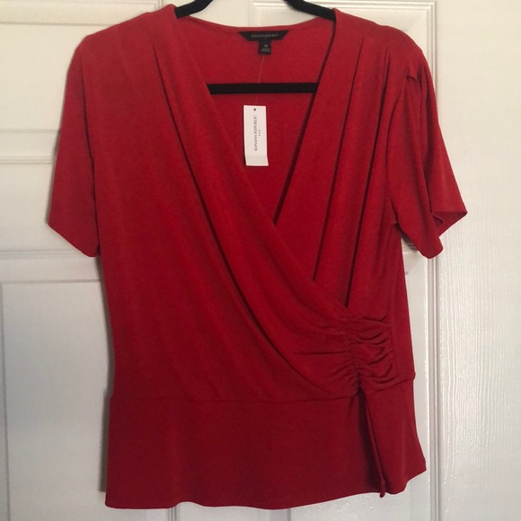 Banana Republic Tops - ❤️Banana Republic❤️red blouse